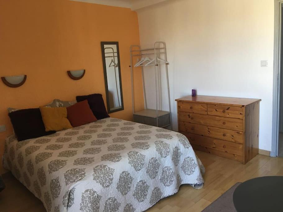 Location De Chambres, Sejour Confort Pres Des Grands Buffets Narbonne Exterior foto